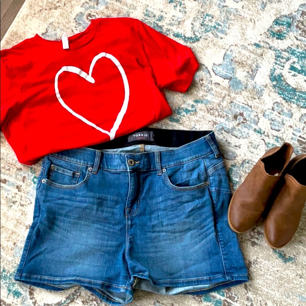 Torrid Bombshell Skinny Stretch Jean Shorts